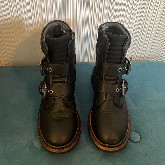 Women’s white mountain boots size 7 1/2 - Picture 2 of 7